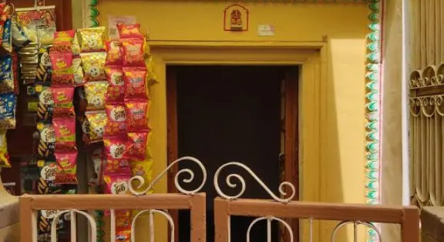 Heritage Homestay At Old City Near Holy Ganges