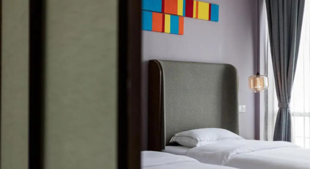 Люкс с видом на озеро Life All Suites Hotel Suzhou