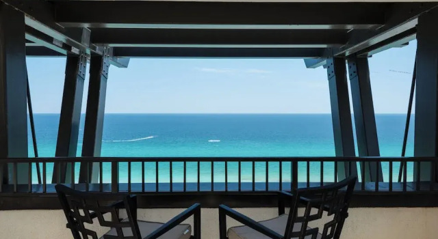 Номер Standard Rooftop Views of The Gulf! 1800 Square Foot Private Rooftop Terrace