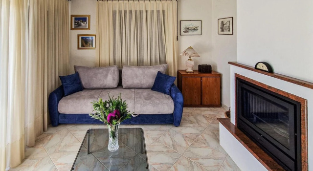 1 Bedroom Stunning Home In Marcana, Book Apartment Marčana Pula Region