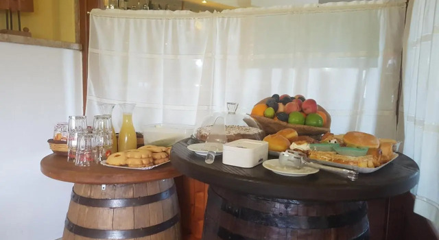 Managheri Wine Bar, Забронировать Отель Отели Ольена с парковкой, Парковка