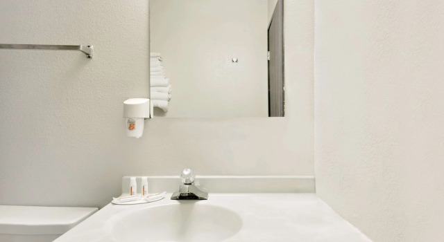 Standard Vierer Zimmer Super 8 by Wyndham Marshall