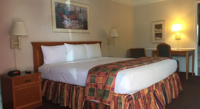 Двухместный номер Days Inn by Wyndham Tucson City Center