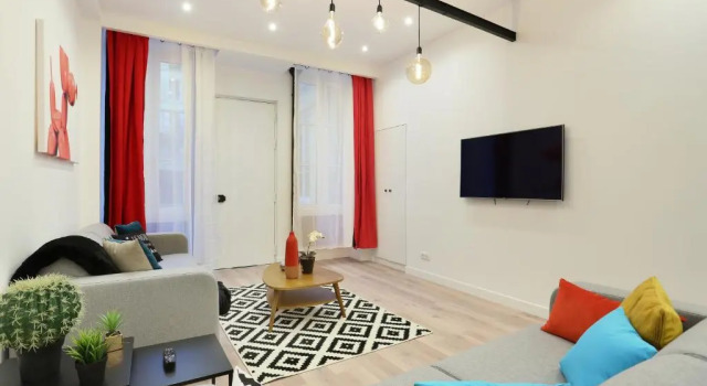 Pick A Flat's Upper Marais Apartments- Rue du Faubourg Saint-Martin, Забронировать Апартаменты/квартира 10-й округ: Республика Париж, рядом с Станция метро Rambuteau