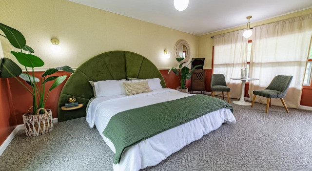 The Springs Motel, Varaa Motelli Hotellit New England uima-altaalla, Uima-allas