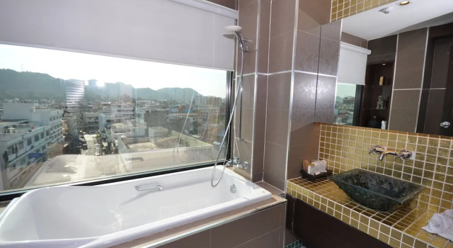 Двухместный номер с ванной Superior с видом на город Chalelarn Hotel Hua Hin