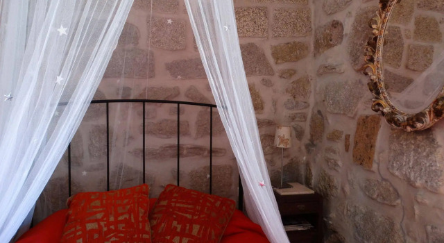 Casa Das Palmeiras-Pedagogic Farm, Book Farm Stay Hotels in Centro with a Pool, Swimming Pool