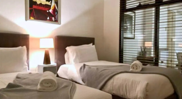 Апартаменты Deluxe с 3 комнатами ReadySet Apartments on King