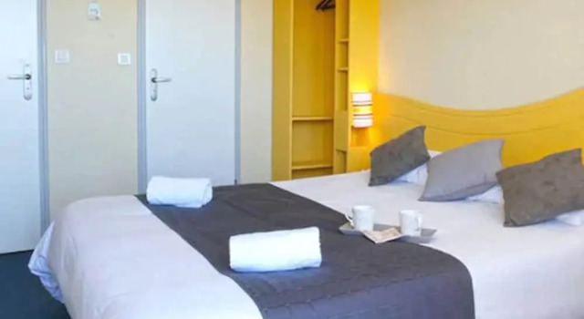 Couett'hôtel Oloron-Sainte-Marie, Забронировать Отель Олорон-Сент-Мари Pyrénées-Atlantiques, рядом с Шоколадная фабрика Lindt