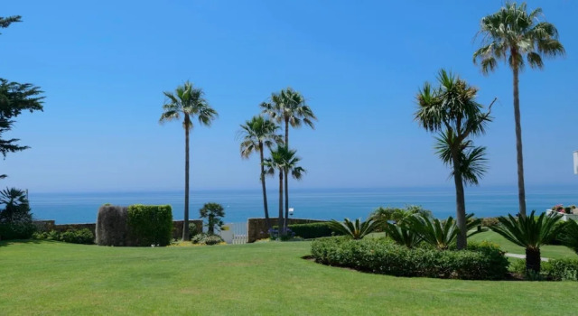 Sea views Beach House