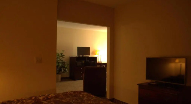 Люкс Rodeway Inn & Suites East Windsor