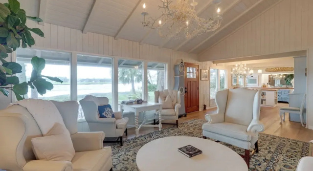 Secluded Riverfront Home w/ Dock Under Mossy Oaks, Забронировать Дом для отпуска Амилия Jacksonville Coast