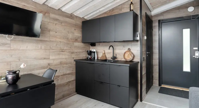 Студия Superior Private & Cozy Suite with lake views