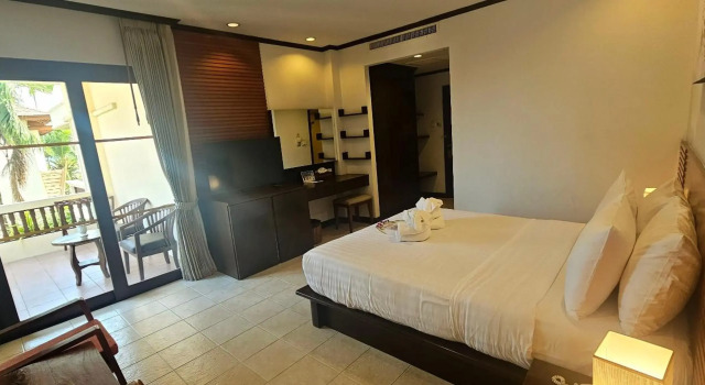 Thai House Beach Resort