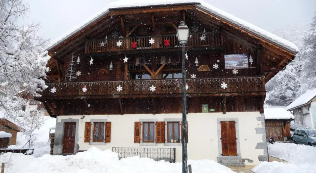 La Ferme de Sous-Lachat, Prenota Hotel Hotel a Alvernia con parcheggio, Parcheggio