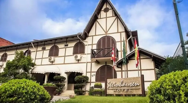 Hotel Steinhausen, Забронировать Отель Отели Блуменау 3 звезды, рядом с Water Museum, 3*