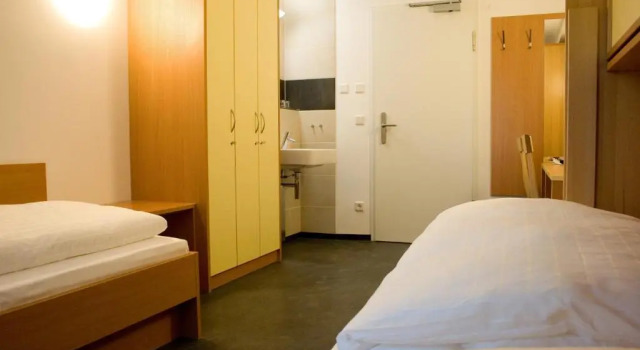 Трёхместный номер Standard Ausbildungshotel St. Theresia