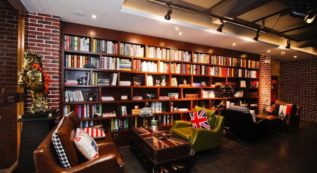 James Joyce Coffetel·Hefei Binhu Provincial Government Tangxihe Park Metro Station, Rezerwuj Hotel Hotele biznesowe w Luogang, 4* 5*