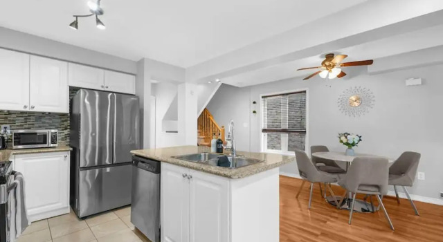 Коттедж Chic 2BR House Newly Renovated Central Spot