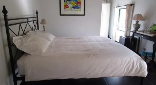Vila Holanda Bed & Breakfast, Забронировать Отель Сан-Роки-ду-Пику Остров Пику