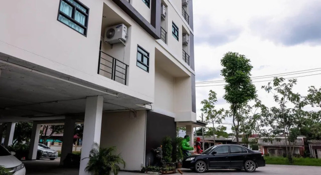 Nida Rooms Don Kaew 700 Years Stadium