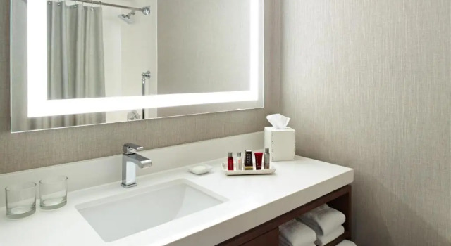 Номер Standard Marriott at the University of Dayton