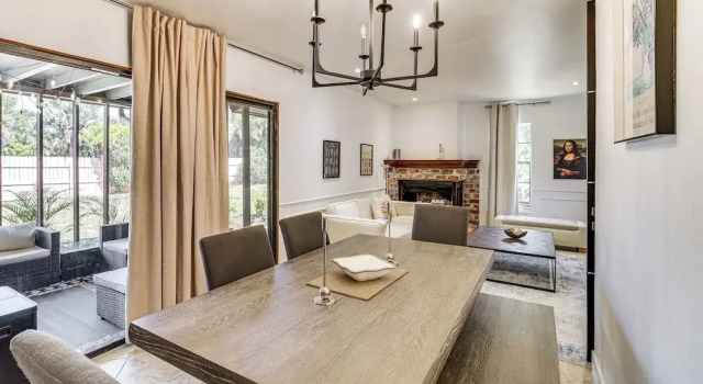 1 Block to Beach & Eats: Modern Indialantic Apt, Prenota Casa vacanze Cottage a Indialantic, Cottage