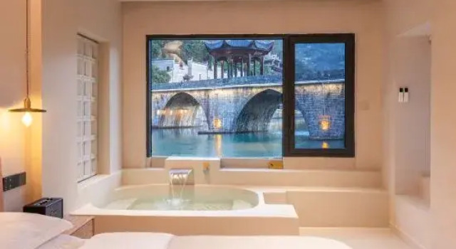Люкс с видом на реку surrounded by mountains riverside villa