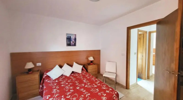 Apartamentos O Grove, Забронировать Отель Эль-Грове O Grove Peninsula, рядом с Церковь Сан-Мартино