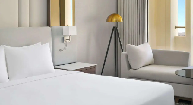 Двухместный люкс Superior Mövenpick Hotel Waad Al Shamal