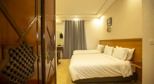Hotel De Paris, Rezerwuj Hotel Hotele w Doukkala-Abda ze śniadaniem, Śniadanie