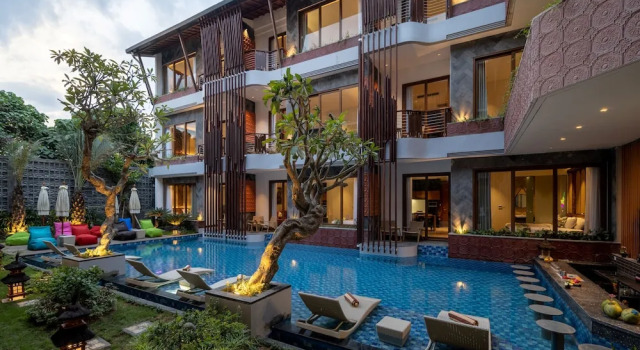 Люкс с видом на бассейн Mokko Suites Batubelig