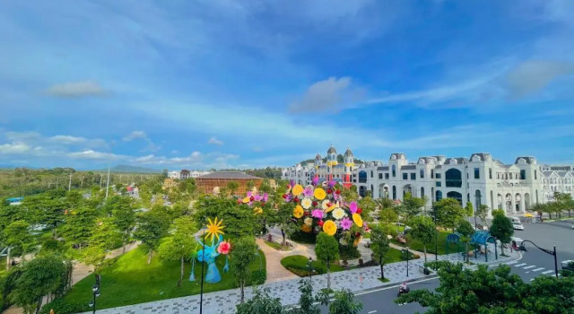Семейный номер Standard с видом на сад 3 Rau House Grand World Phu Quoc