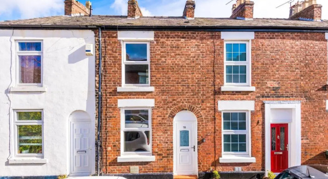 Bright 2-bed cottage in Chester by 53 Degrees Property, ideal for Couples & Small groups, City Centre - Sleeps 6, Забронировать Дом для отпуска Честер Чешир, рядом с Больница Countess of Chester