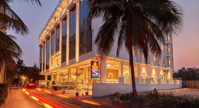 Shivas Galaxy Hotel