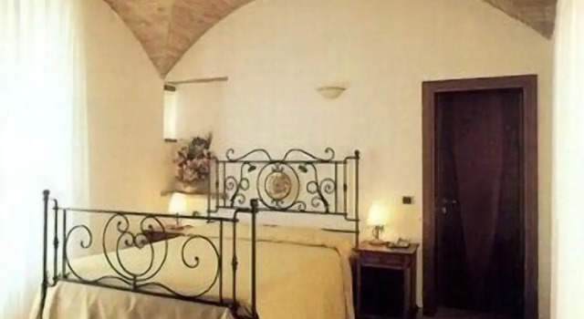 Трёхместный номер Comfort Palazzo Brunamonti Boutique Hotel