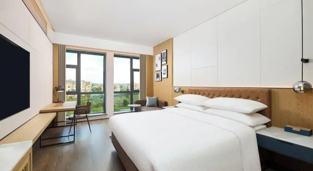 Номер Superior Four Points by Sheraton Kunming Changshui Airport