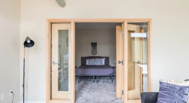 FRONTDESK Minneapolis Grand Apts Downtown, Varaa Huoneisto Hotellit Minnesota pysäköinnillä, Pysäköinti