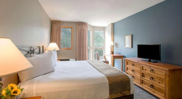 Двухместный номер с видом на горы Winter Park Mountain Lodge