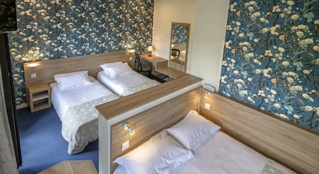 Семейный номер Standard Logis Hôtel Restaurant Le Mont Aigoual