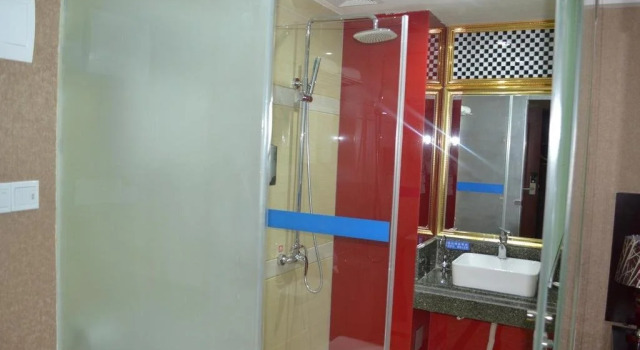 Xinjing Haosheng Chain Hotel Zhanjiang Longchao, Boek Hotel Zhanjiang Guangdong