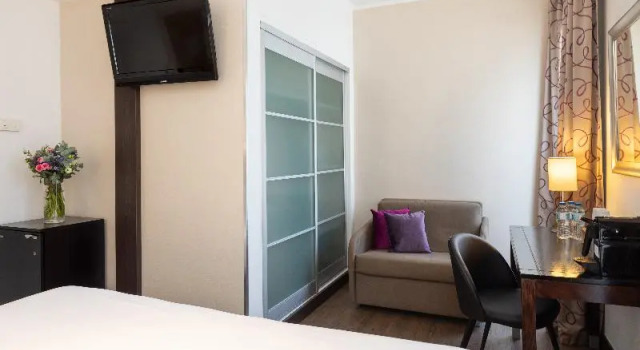 Трёхместный номер Superior Hotel Florence Nice