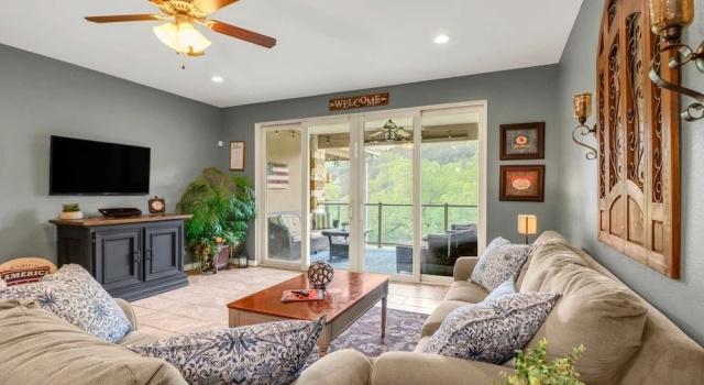 Cliffside Paradise Waterfront, Забронировать Апартаменты/квартира Апартаменты Texas Hill Country, Апартаменты/квартира