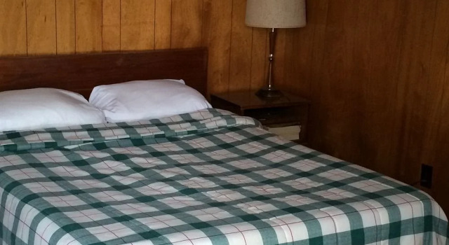 Cardinal Motel, Varaa Motelli  