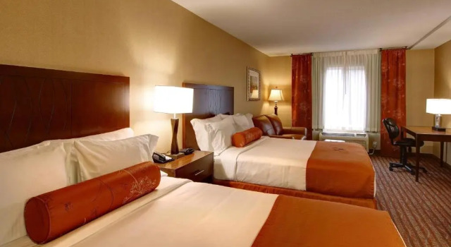 Двухместный люкс Deluxe Phoenix Inn Suites Albany