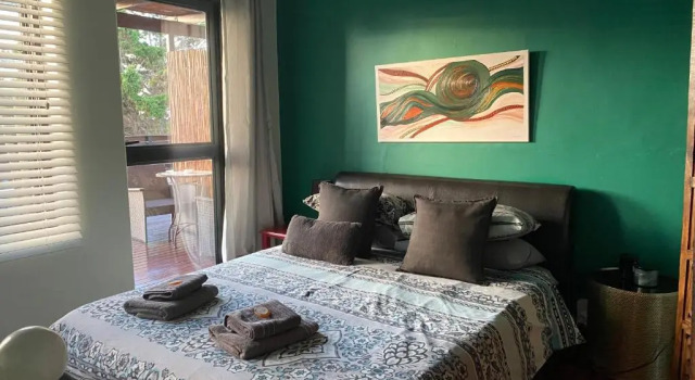 Апартаменты Weaver Place B&B