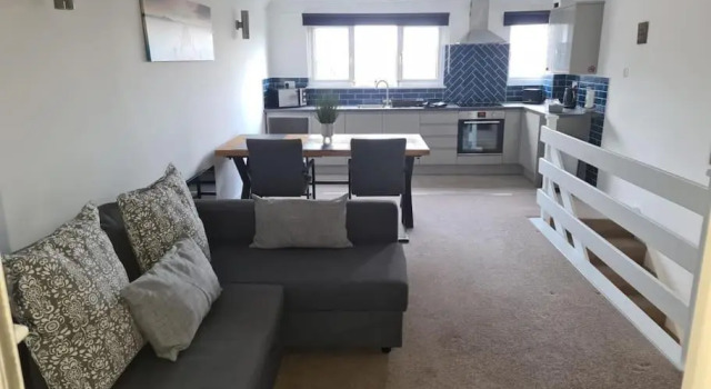 Beautiful 3 bed house in Hunstanton - near Searles with sea views