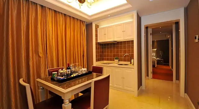 Люкс Superior Wealthy All Suite Hotel Suzhou