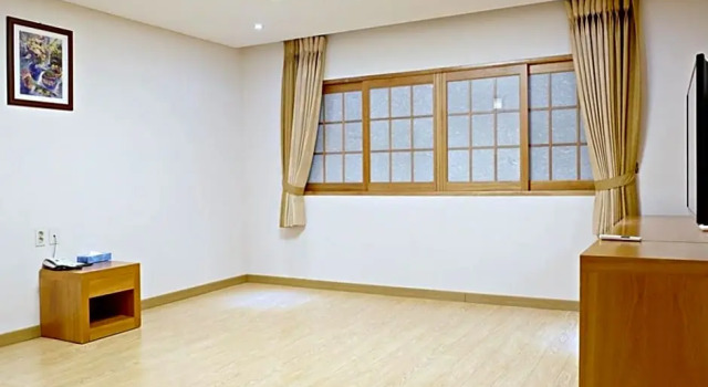 Семейный номер Standard Jeju Parkside Tourist Hotel