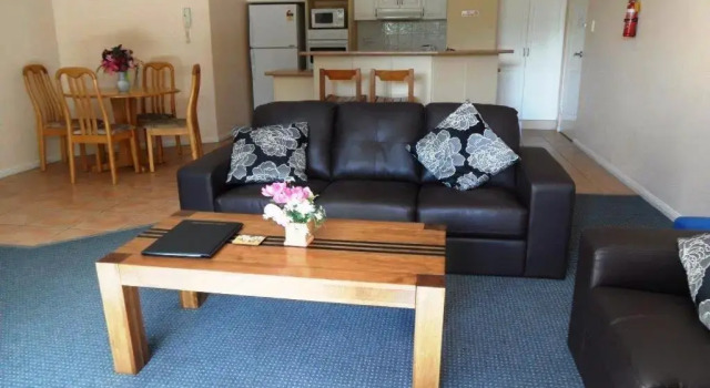 Апартаменты с 2 комнатами с видом на бассейн Sylvan Beach Resort